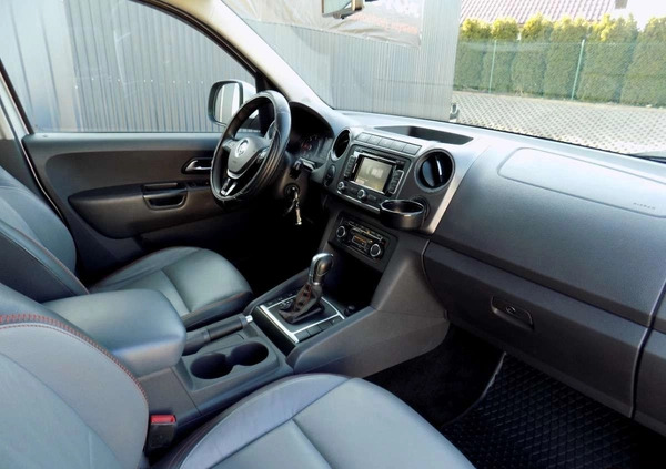 Volkswagen Amarok cena 77999 przebieg: 330000, rok produkcji 2015 z Legionowo małe 596